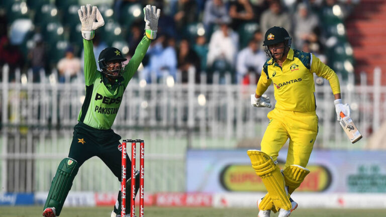 2nd ODI: Pakistan bowl; Australia bring in Zampa for Stanlake in Lahore Showdown